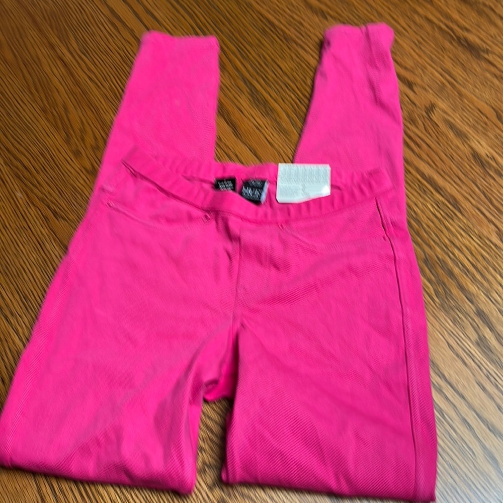 HUE Hot Pink Leggings